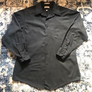 Van Heusen Black Long Sleeve Button Down Shirt